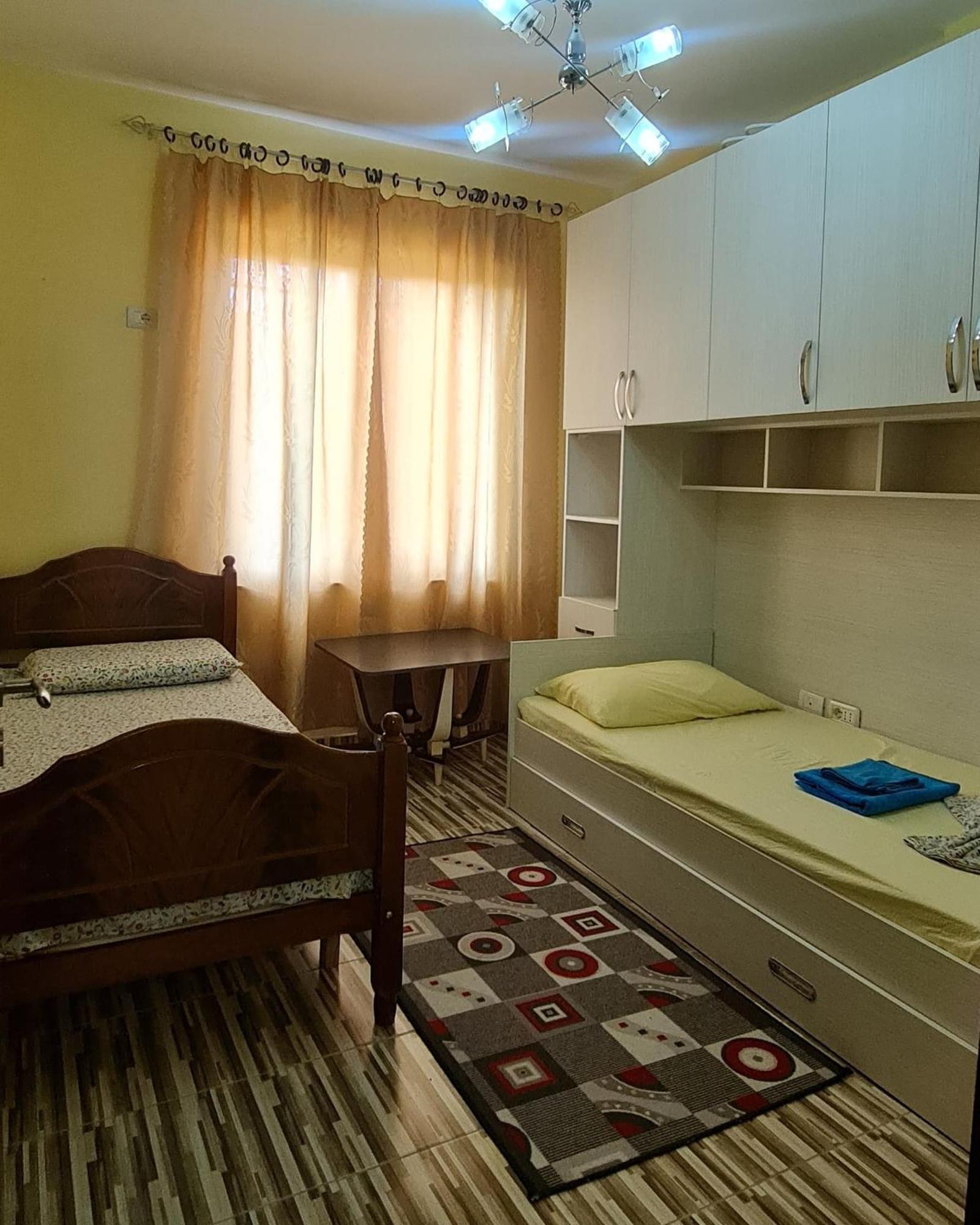 Scodrinon Hostel Shkodër Exterior foto